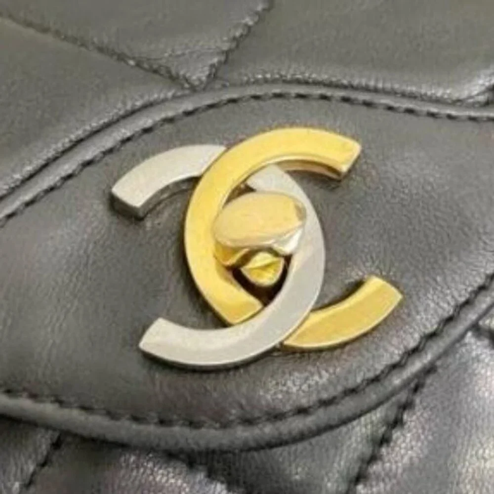 Authentic CHANEL CC Paris Limited Double Flap Bag Lambskin Matelasse Chain Black - Picture 7 of 14